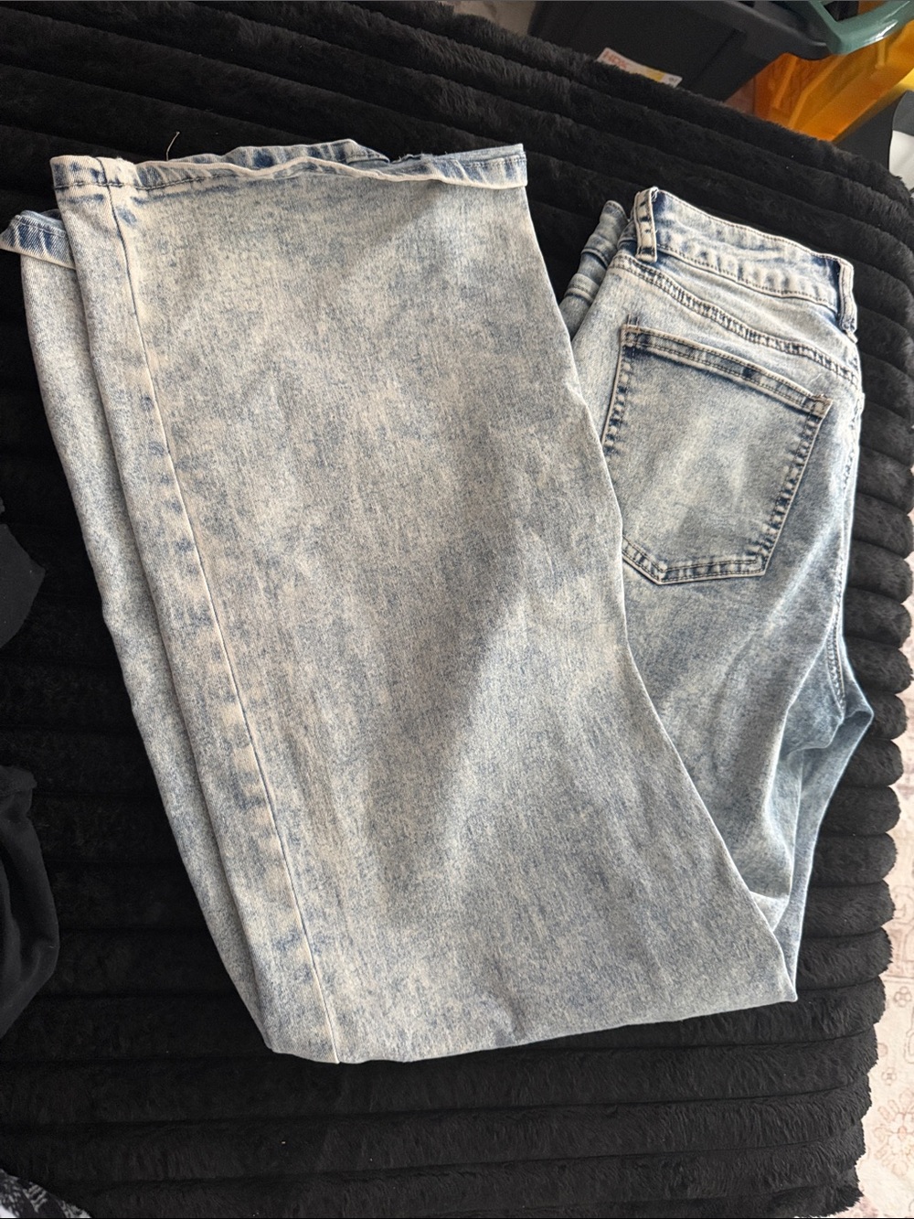SHEIN Light Blue Acid Wash Kids Jeans